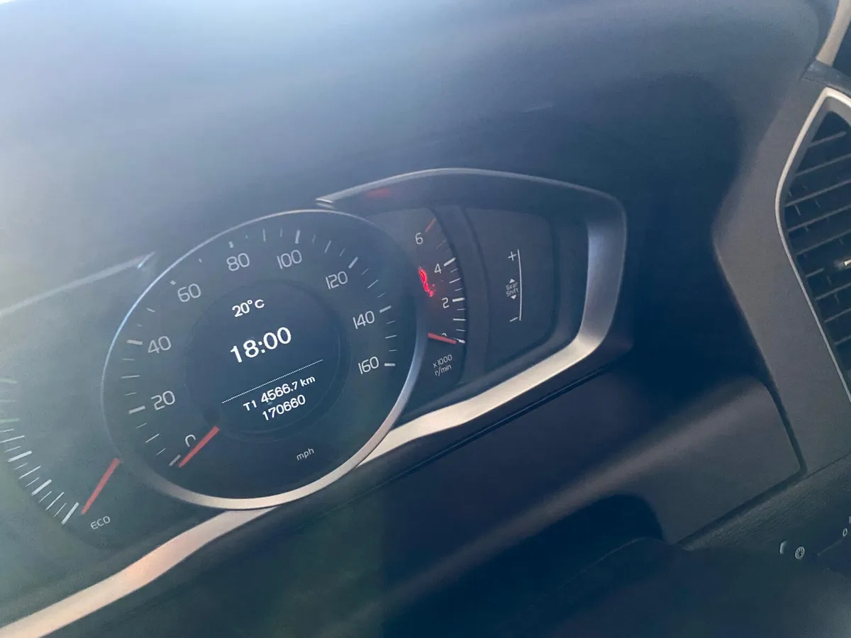 Volvo XC60 2016 - Image 3