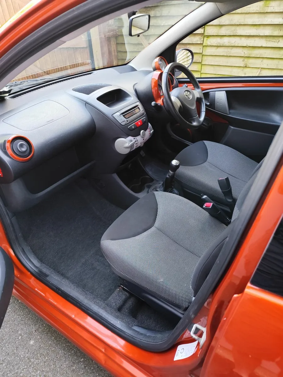 Toyota Aygo Fire 2012 - Image 4