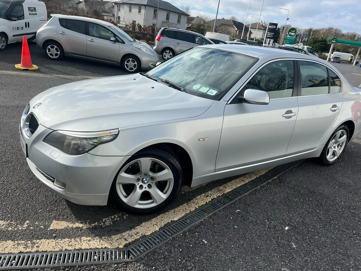 BMW 520d - Image 1