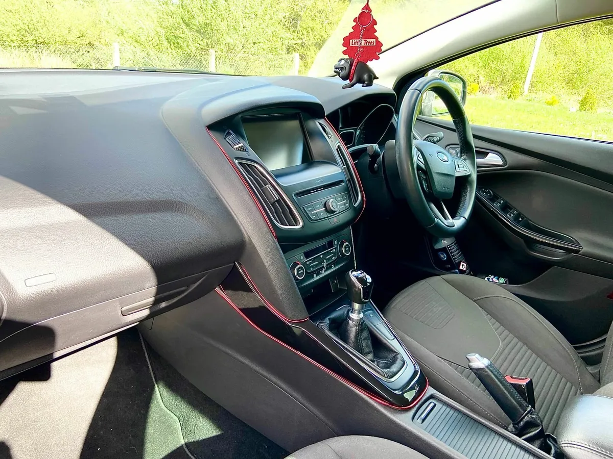 Ford Focus 125HP MK3 - Image 2