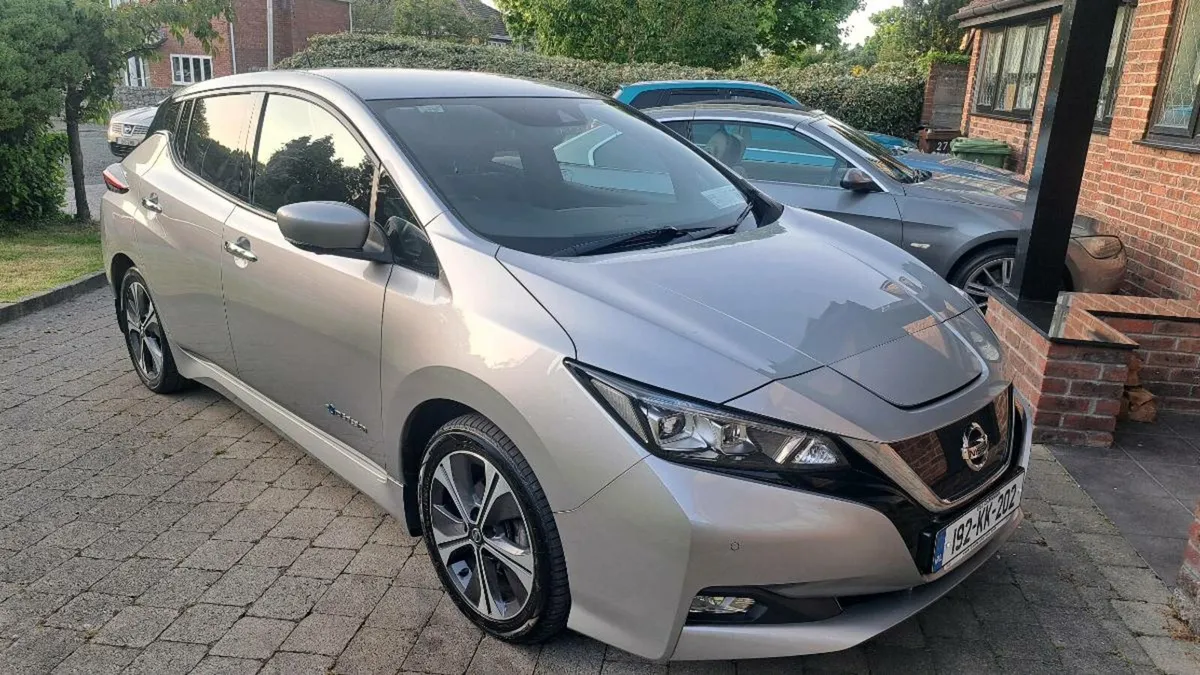 NISSAN LEAF 2019 SVE HIGH SPEC TOTALLY UNMARKED - Image 1