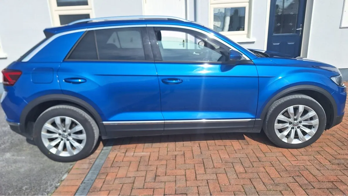 VW T-Roc 2.0 4 Matic - Image 3