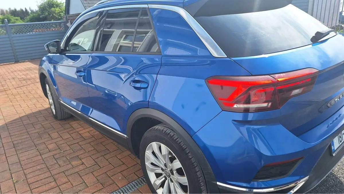 VW T-Roc 2.0 4 Matic - Image 4