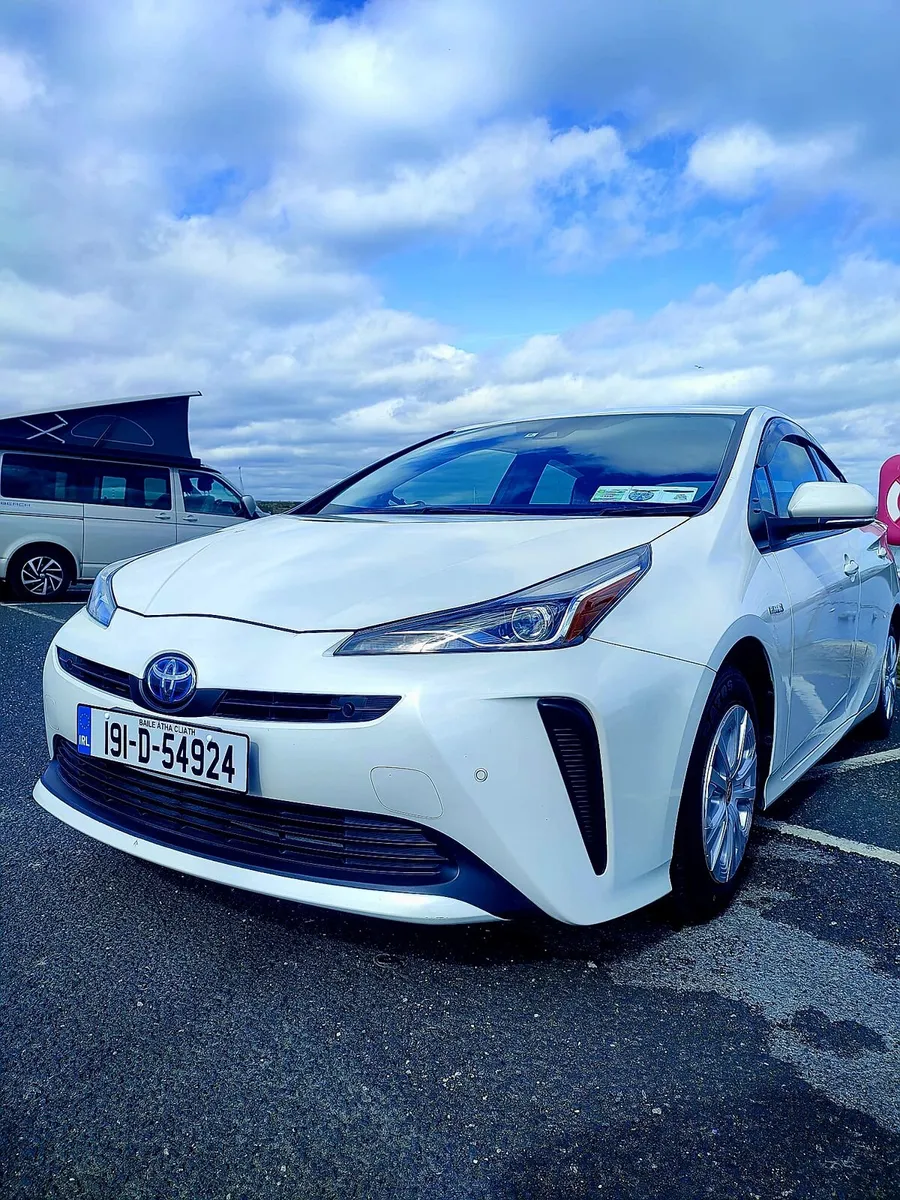 Toyota prius - Image 3