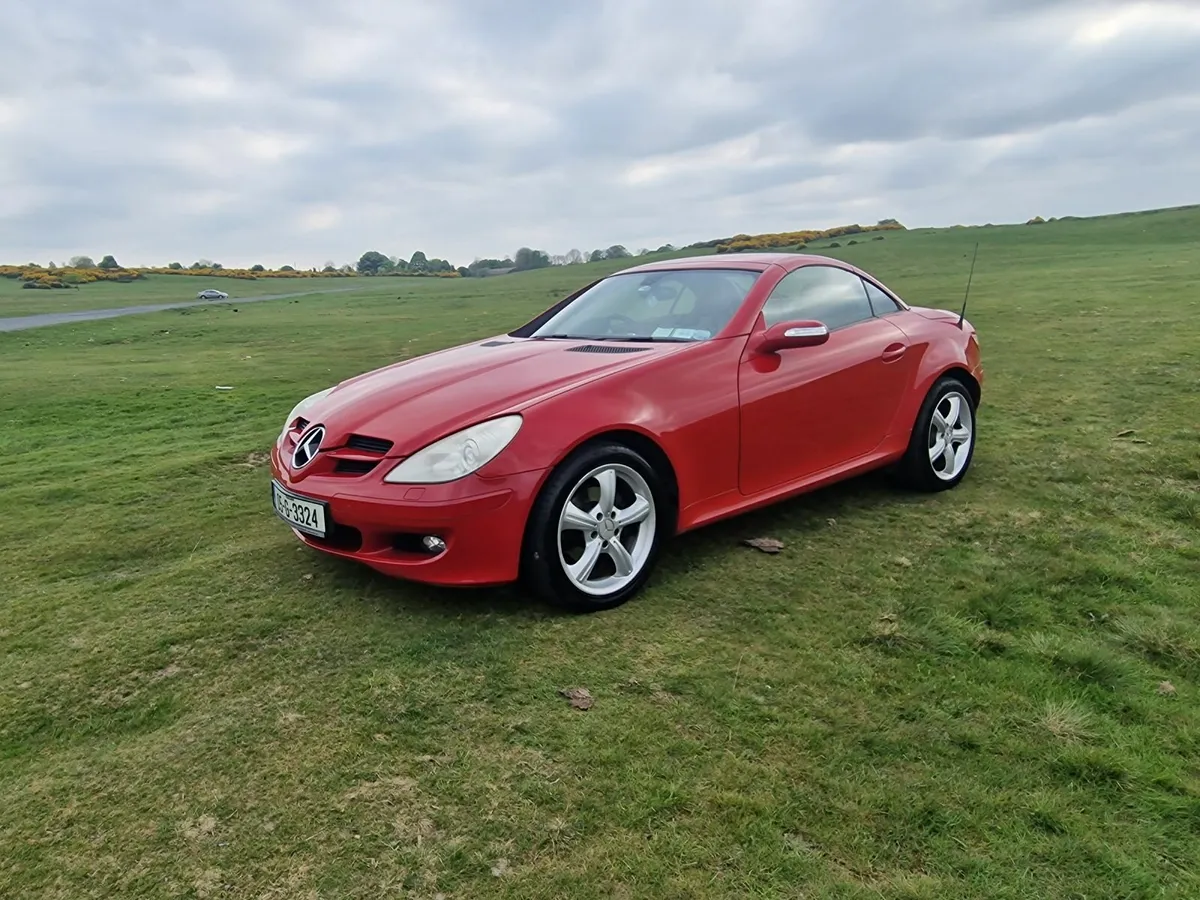 Mercedes-Benz SLK 2005 Automatic Convertible - Image 2