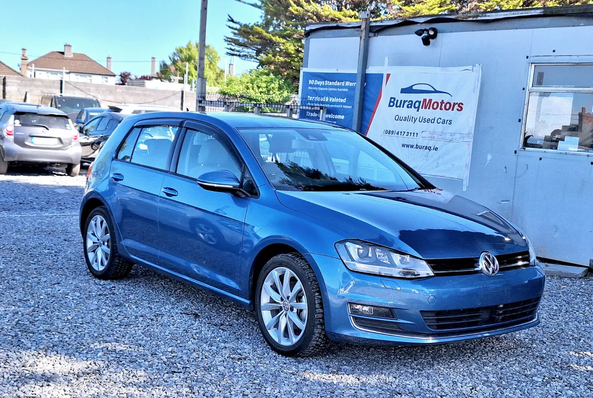 VW Golf 1.4L Highline|  Leather Pack | 34K KM ONLY - Image 4