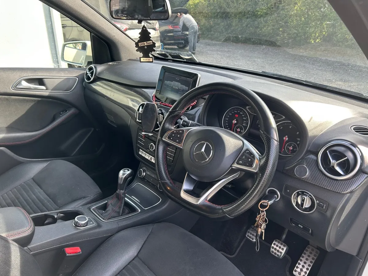 Mercedes-Benz CDI Sport AMG B-Class - Image 4