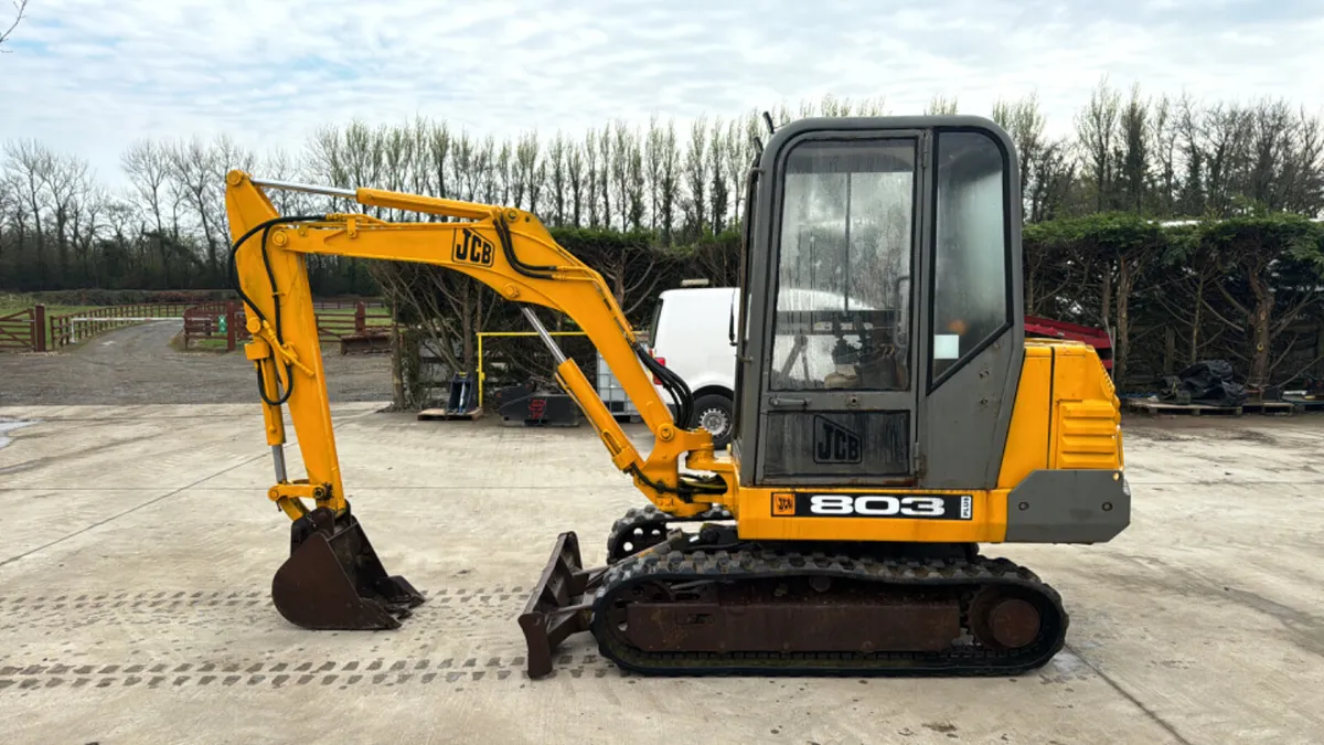 JCB 803 - Image 1