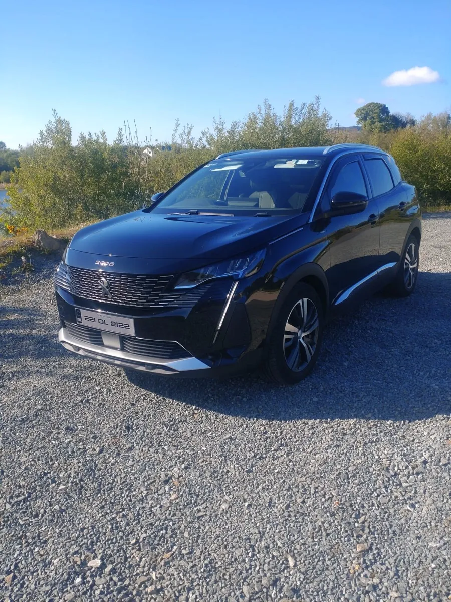 2022 Peugeot 3008 Hybrid - Image 1