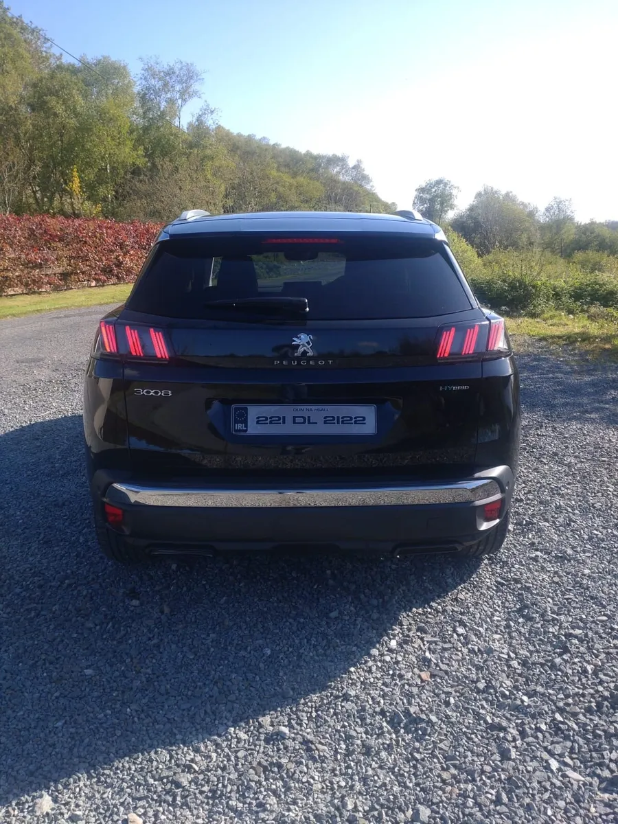 2022 Peugeot 3008 Hybrid - Image 3