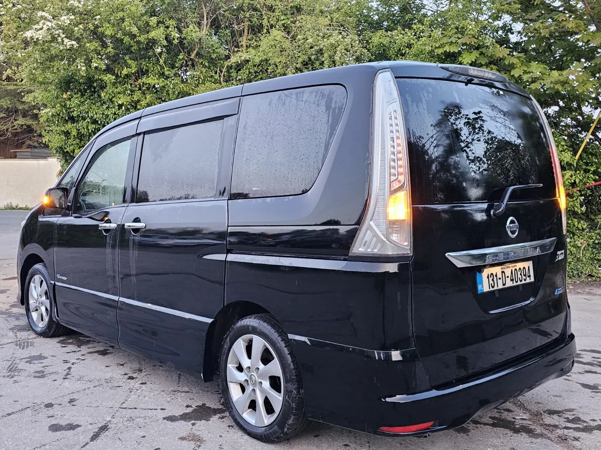 Nissan Serena 2013 hybrid auto 8 seats €8990 - Image 3