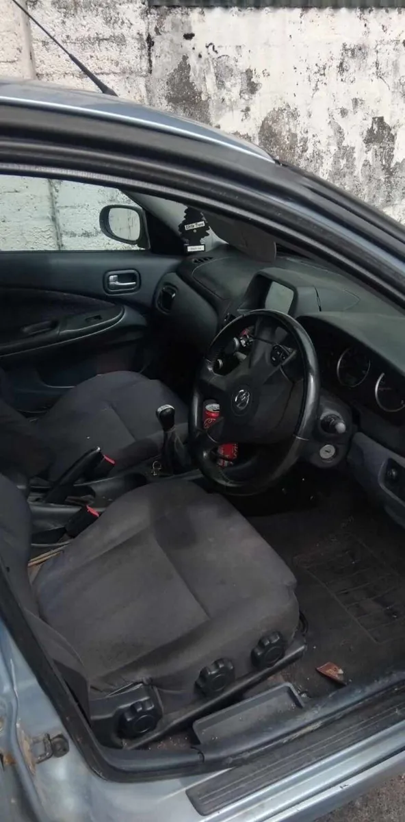 Nissan almera - Image 3