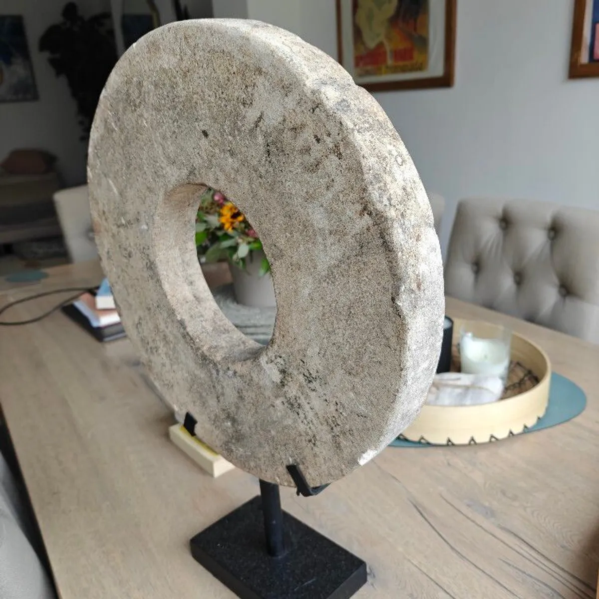 Stone sculpture - Image 1