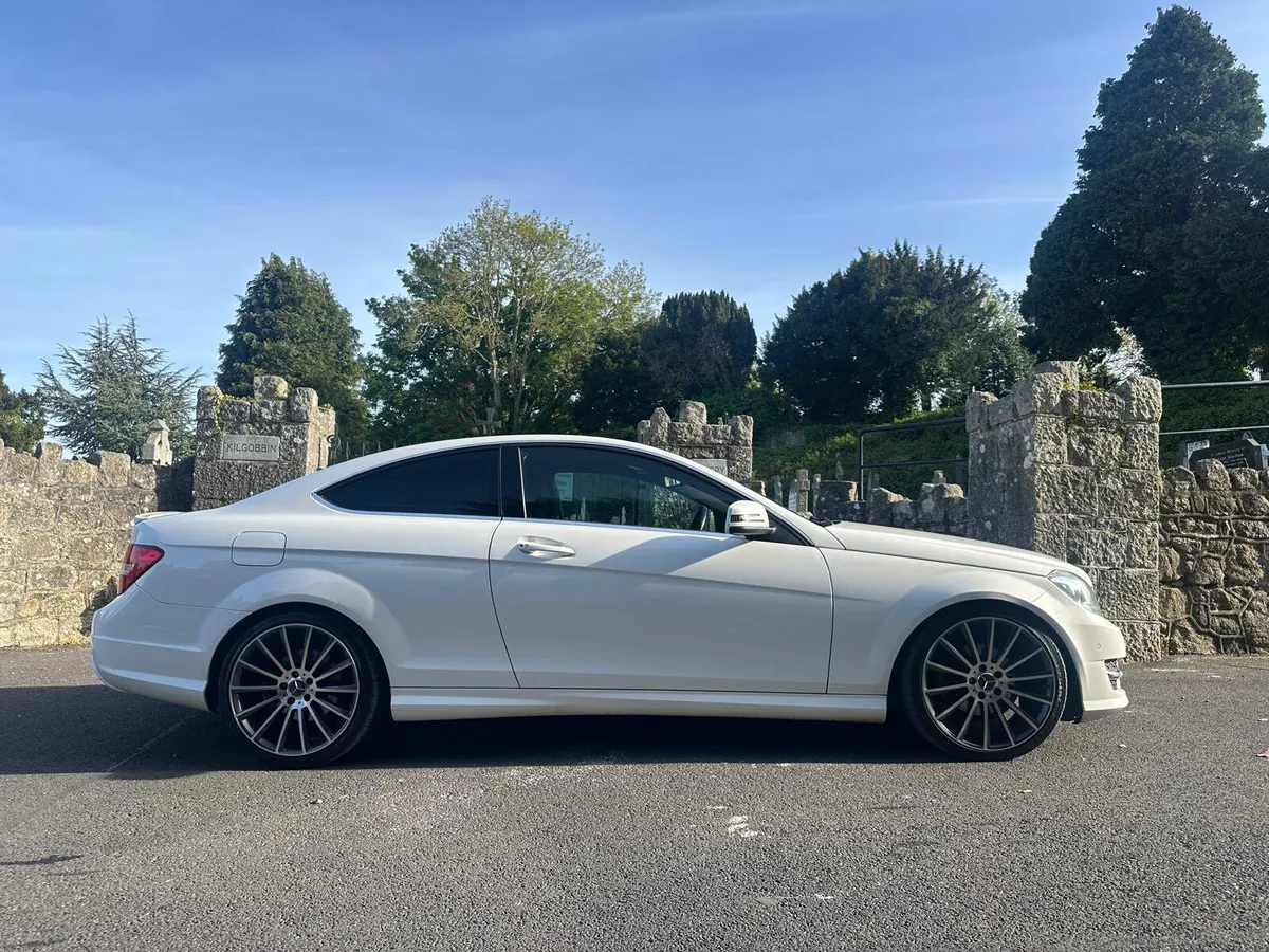 Mercedes C220 AMG Plus 2.2 CDI BlueEffiency Auto - Image 2