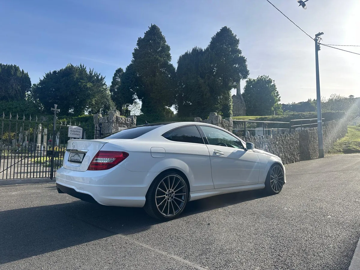 Mercedes C220 AMG Plus 2.2 CDI BlueEffiency Auto - Image 4