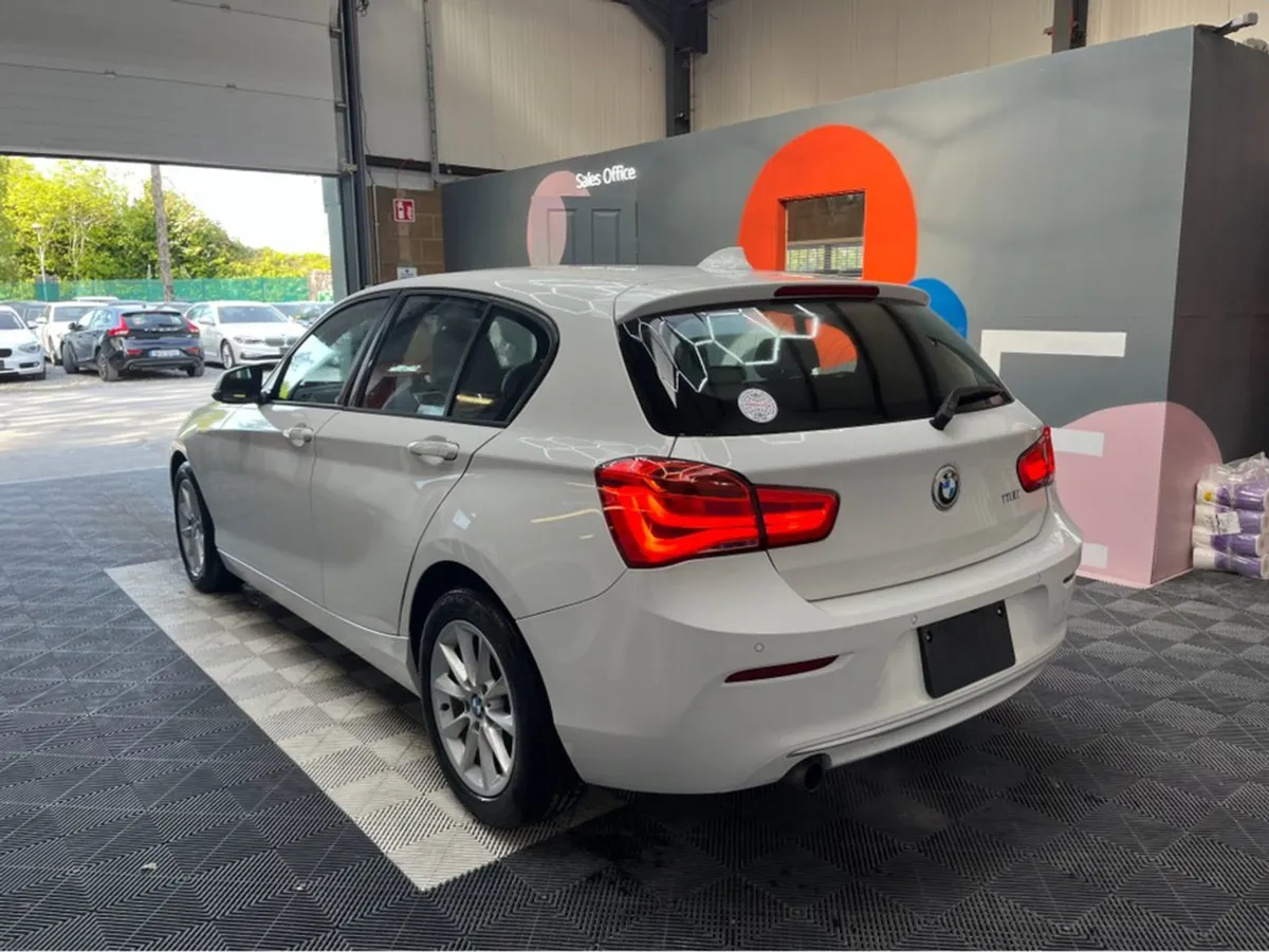 BMW 1 Series BMW 1 Series Automatic 118I / 64k KM - Image 4