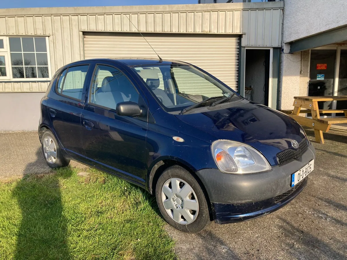 2001 Toyota Yaris - Image 1