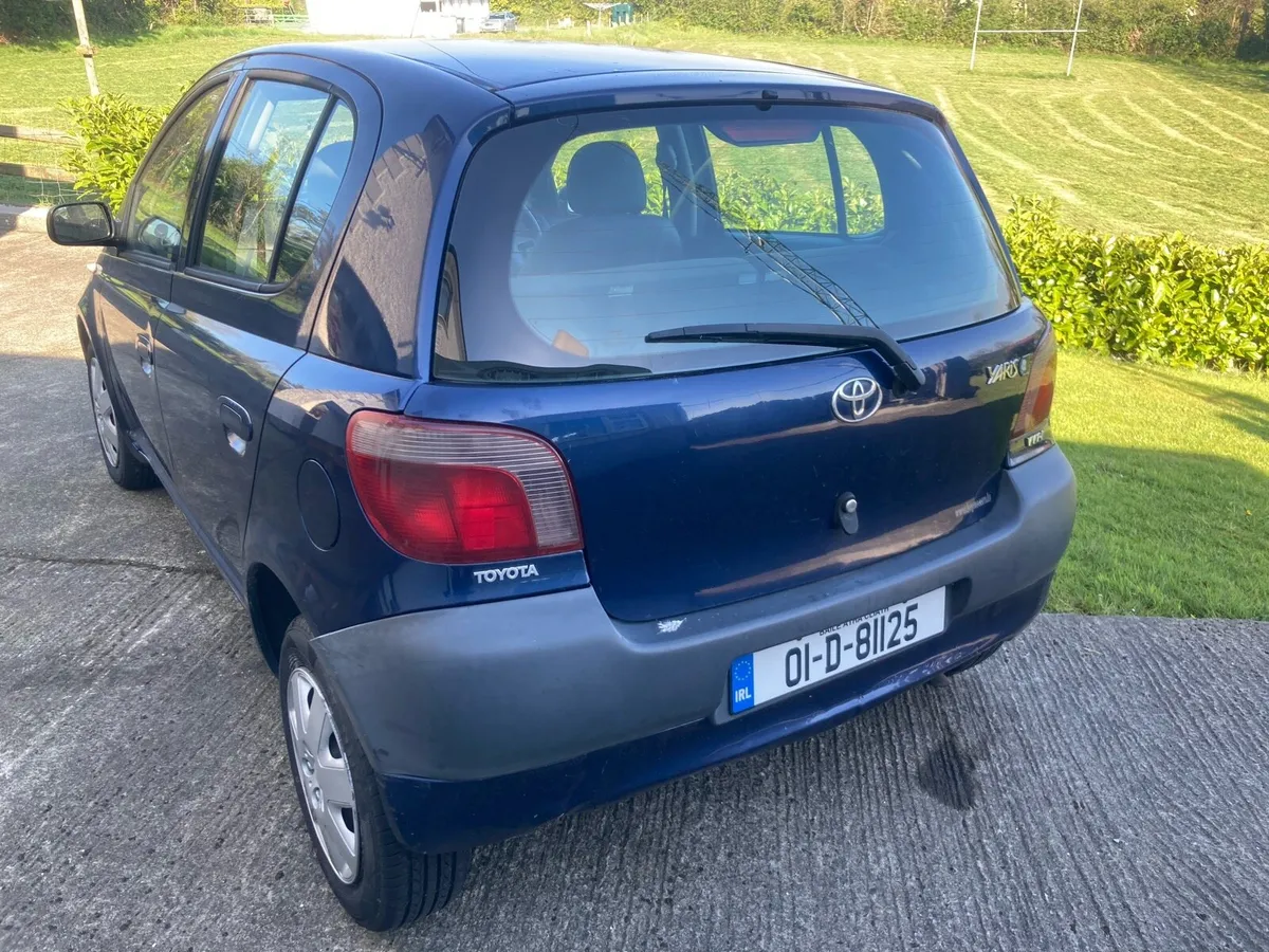 2001 Toyota Yaris - Image 2