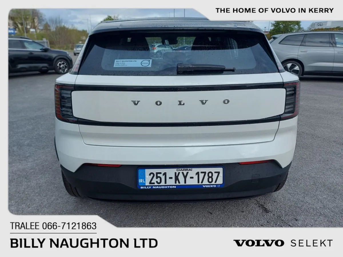 Volvo EX30 Extended Range RWD Plus - Image 4