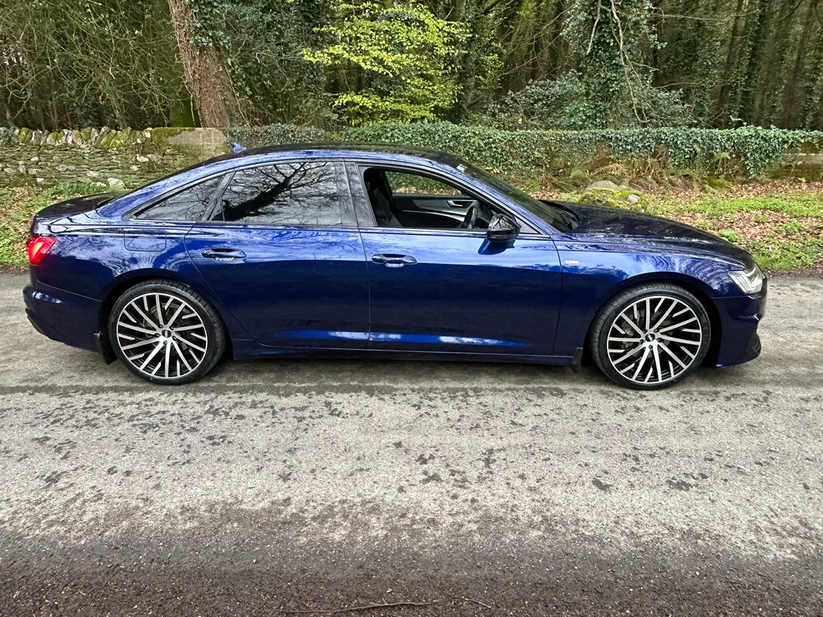 201 AUDI A6 40TDI 204PS S LINE BLACK EDITION - Image 2