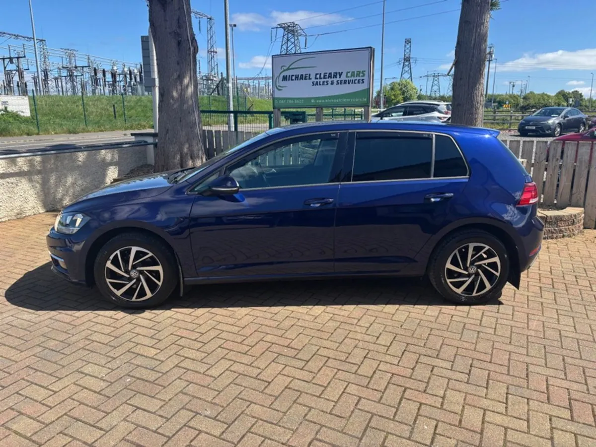 Volkswagen Golf 1.6 TDI Match 115PS 5DR - Image 2