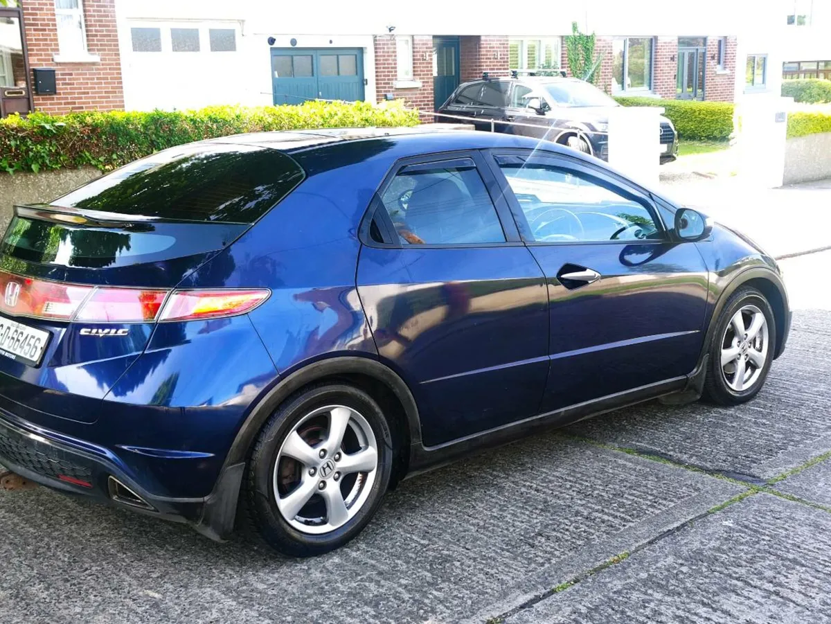 Honda Civic NCT and taxed - Image 1