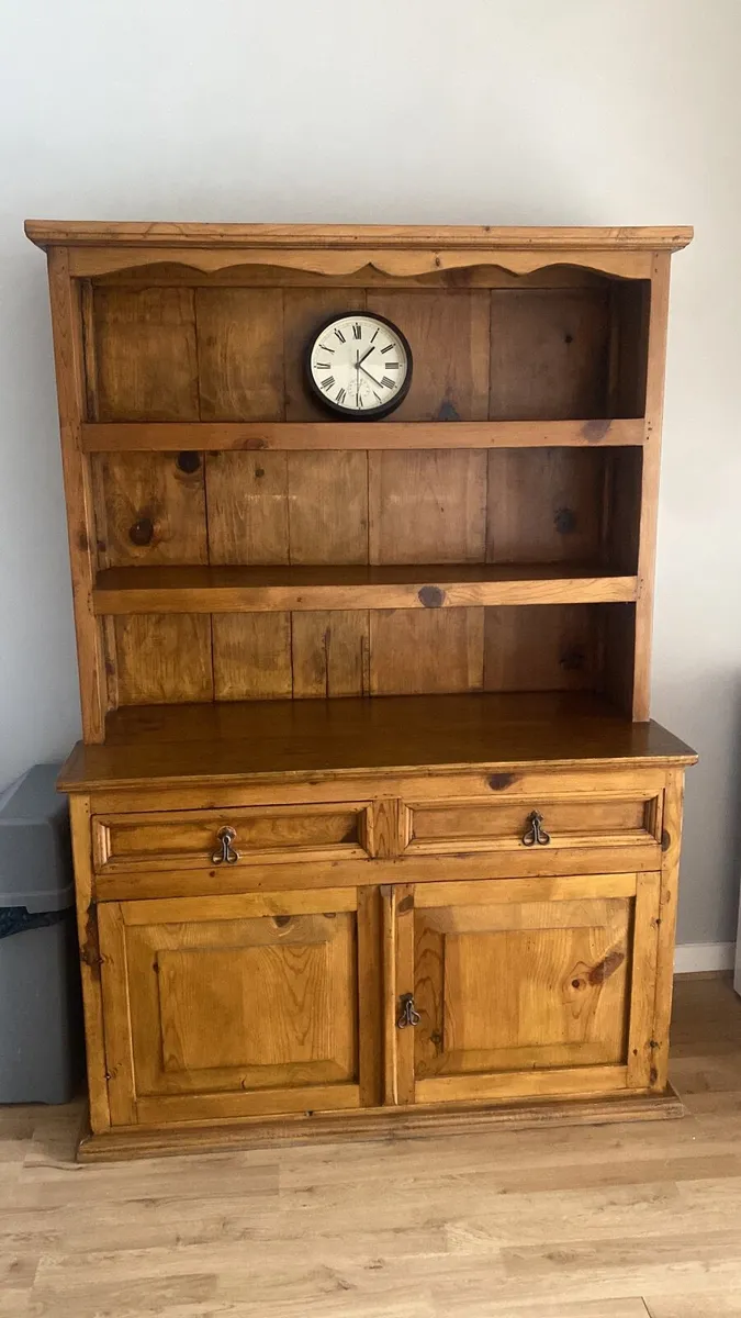 Dresser - Image 2