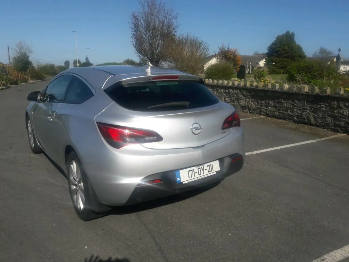 Car - Image 4