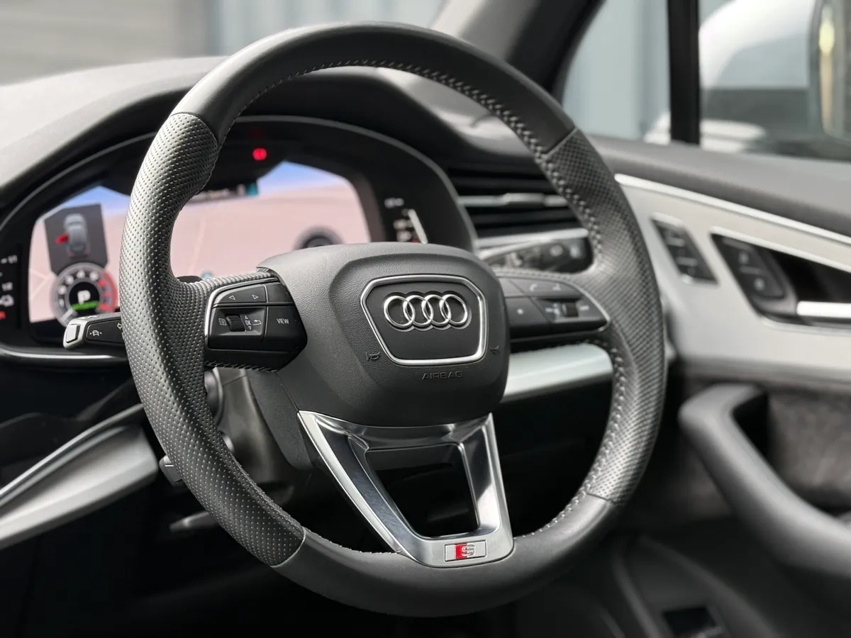 202 Audi Q7 S-Line Quattro - Image 4