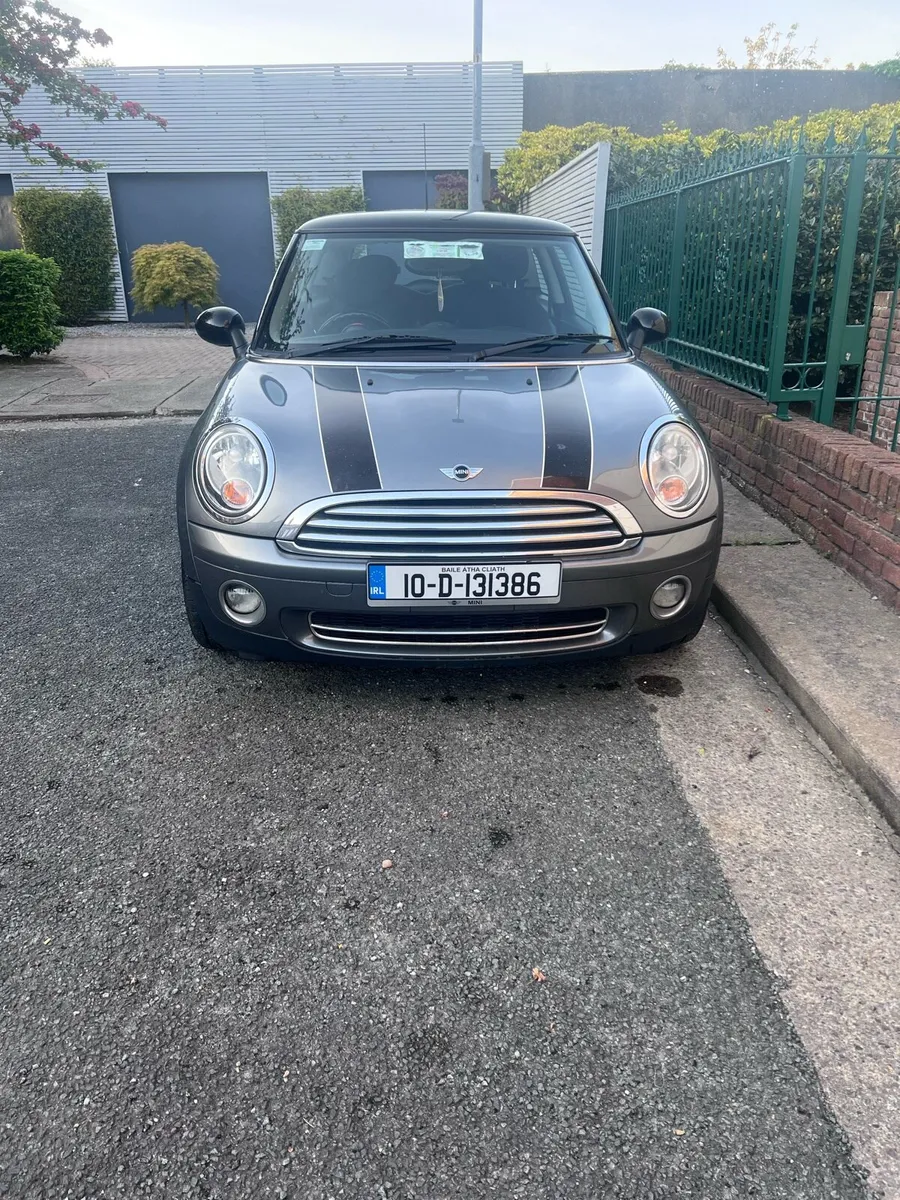 2010 Mini Cooper - Image 1