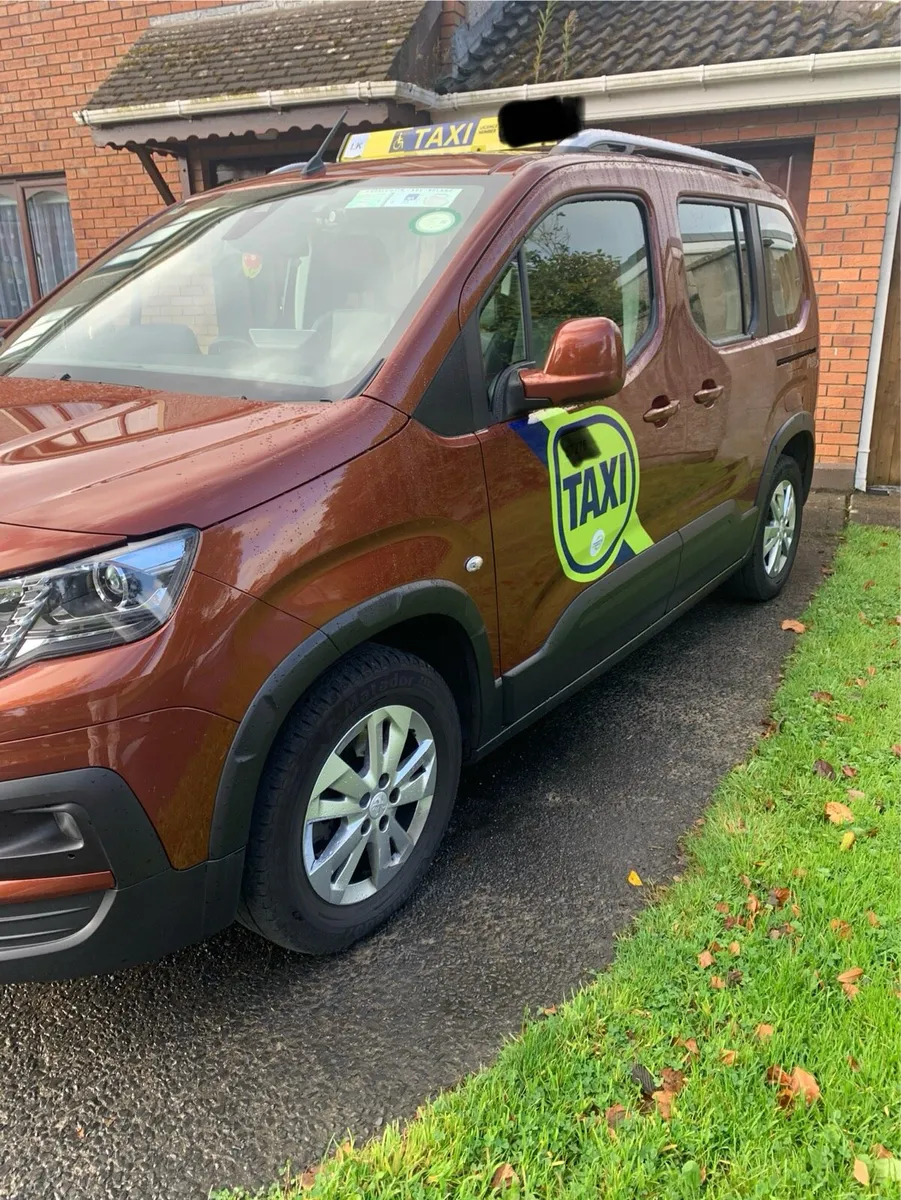 Taxi for Rent - Image 2