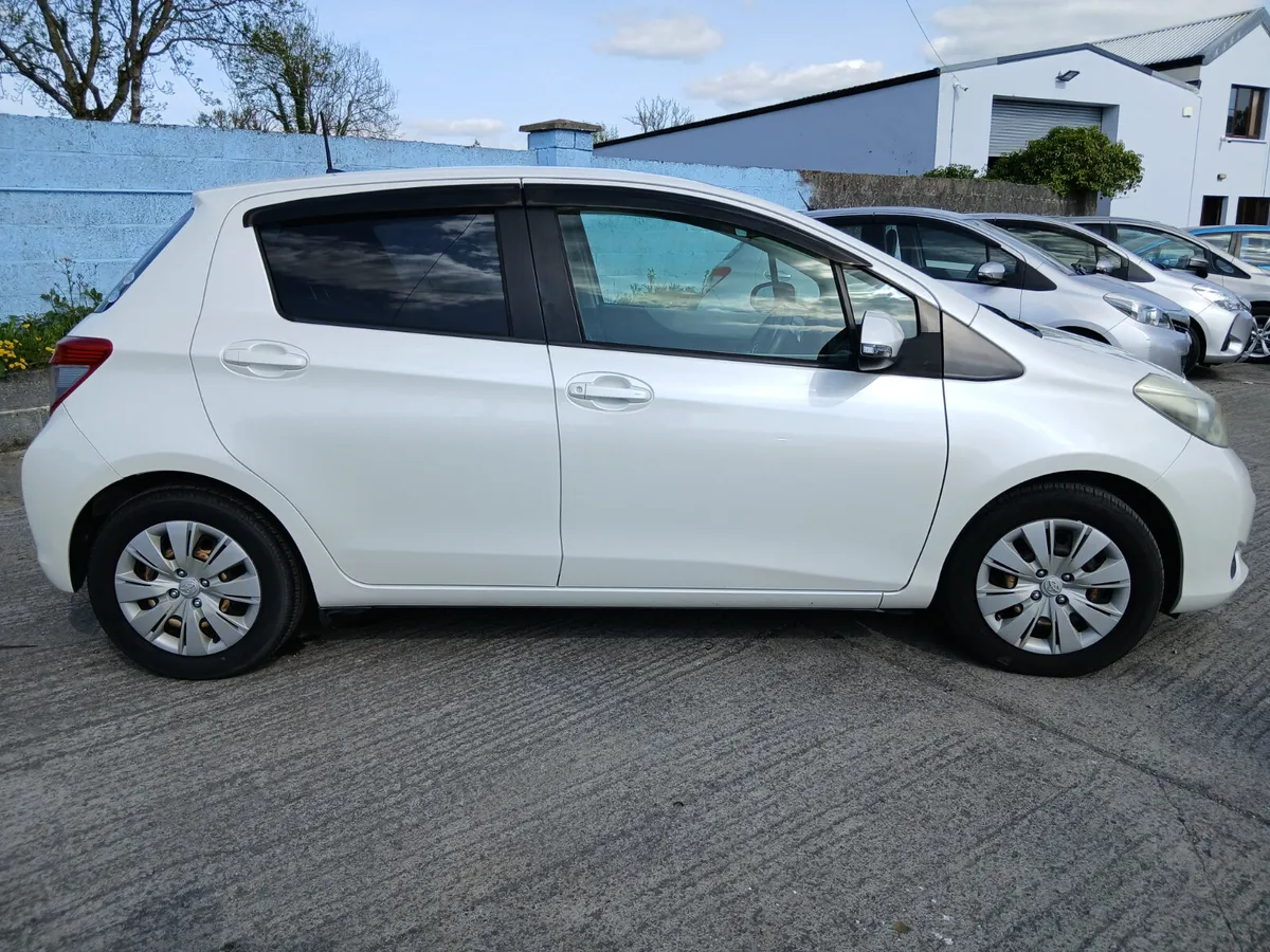 Toyota Vitz 2011 - Image 2