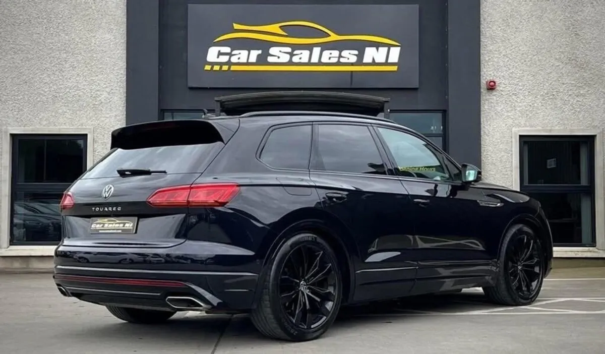 Volkswagen Touareg 3.0 TDI V6 Black Edition SUV 5 - Image 4