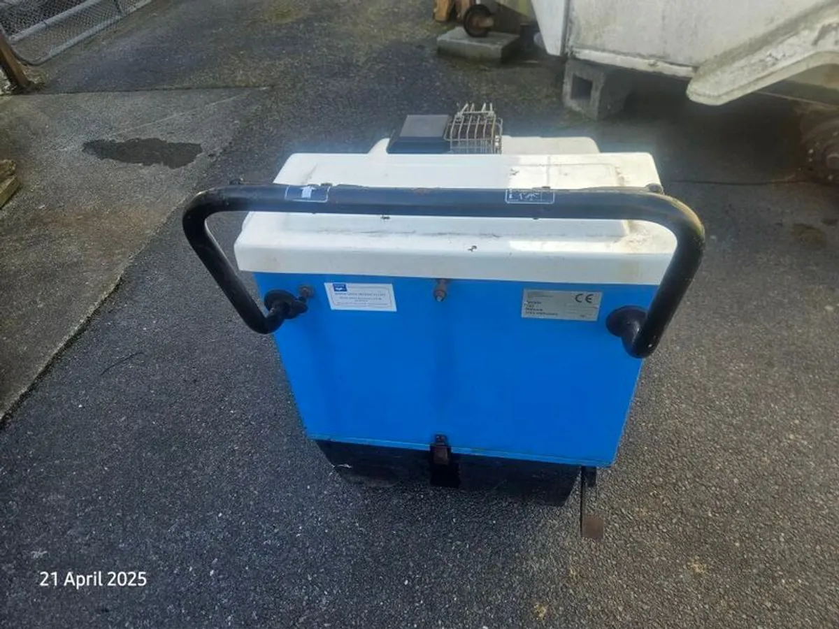 sweeper , self propelled - Image 4