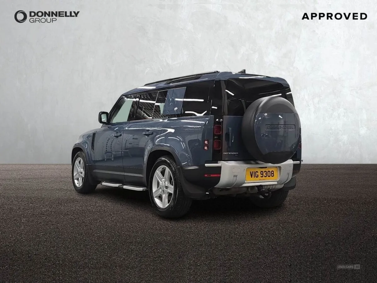 Land Rover Defender 3.0 D300 SE 110 5dr Auto - Image 2