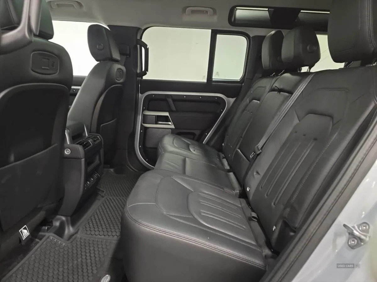 Land Rover Defender 3.0 D250 XS Edition 110 5dr A - Image 4