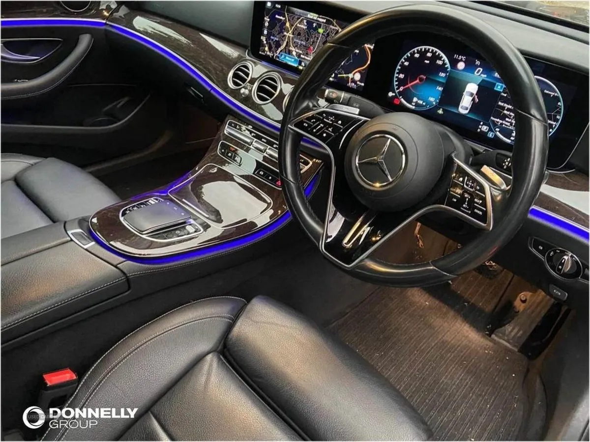 Mercedes-Benz E-Class E200 Sport 4dr 9g-tronic - Image 4