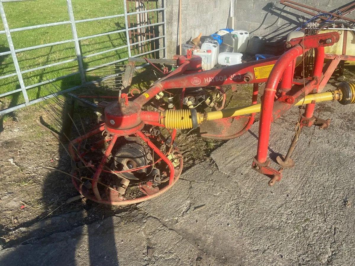 Haybob and trailer - Image 1