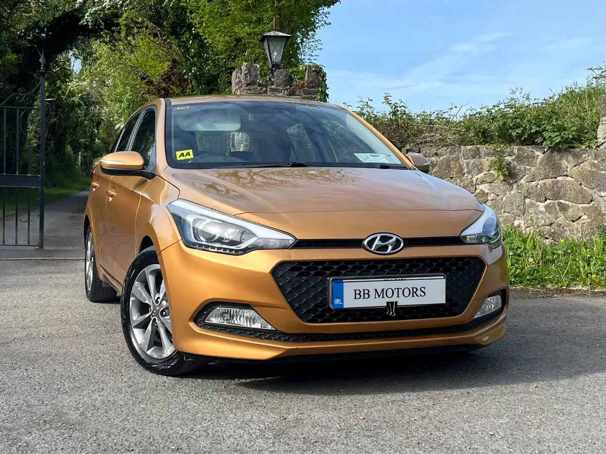 Hyundai i20 1.2 Deluxe - Image 1