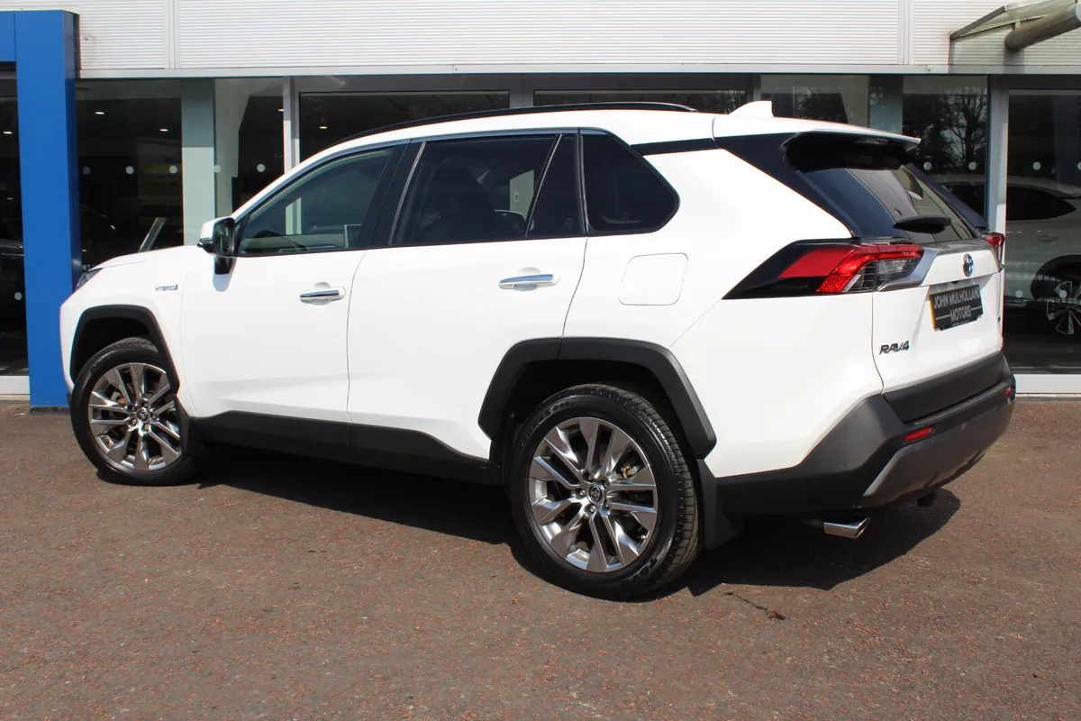 Toyota RAV4 Hybrid 2022 - Image 3