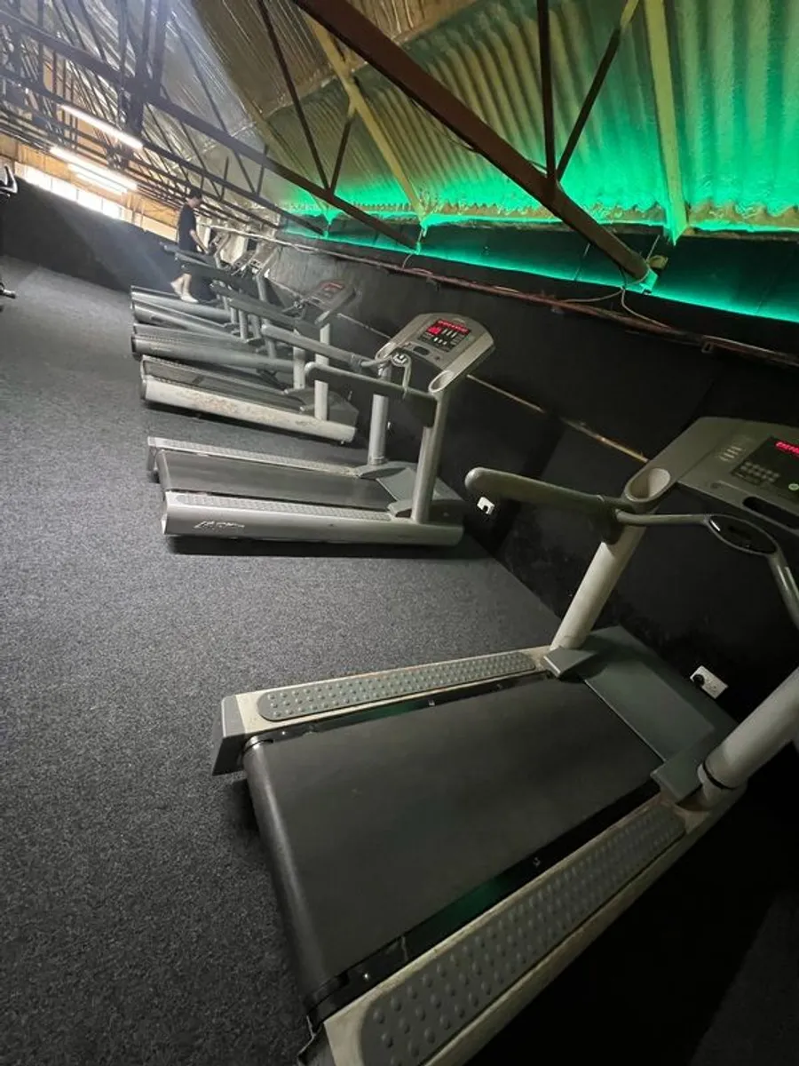 gym equipment - Image 1