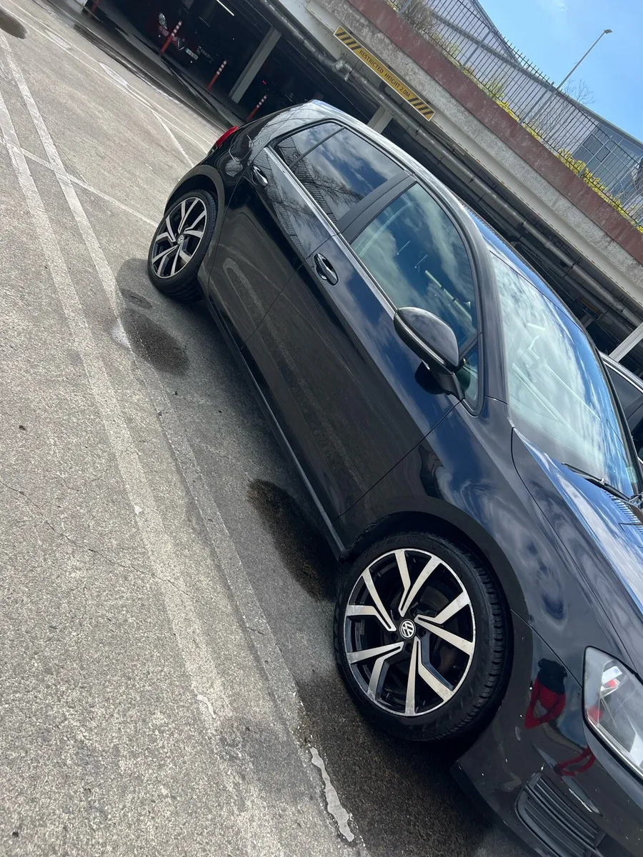 Volkswagen Golf MK7 2.0 TDI Bluemotion - Image 1