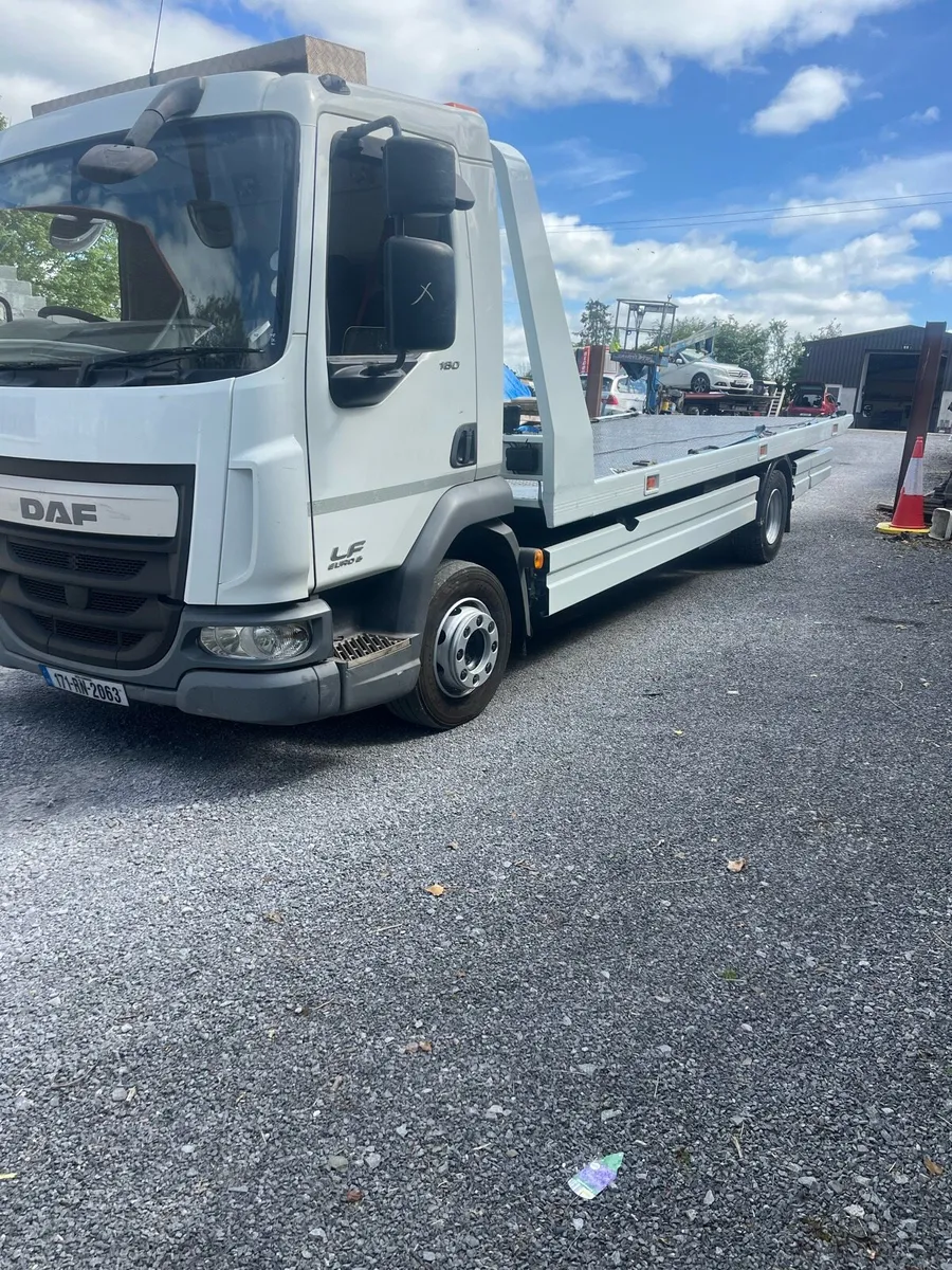 Daf LF tilt and slide - Image 1