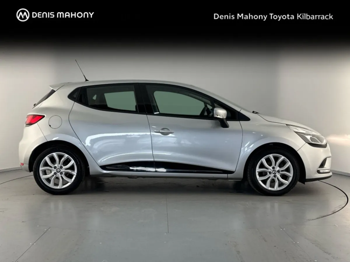 Renault Clio DYNAMIQUE NAV 1.2 @ DENIS MAHONY KILB - Image 3