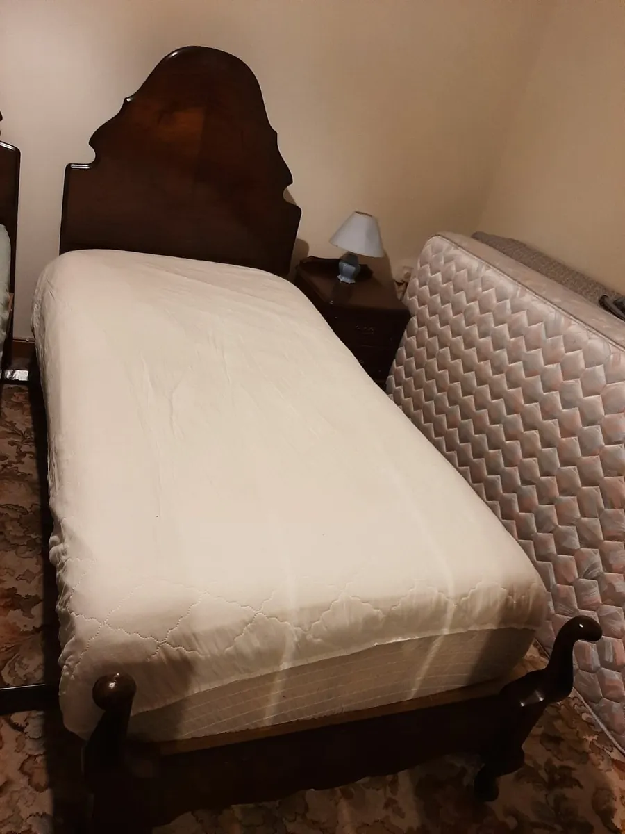 Bed - Image 2