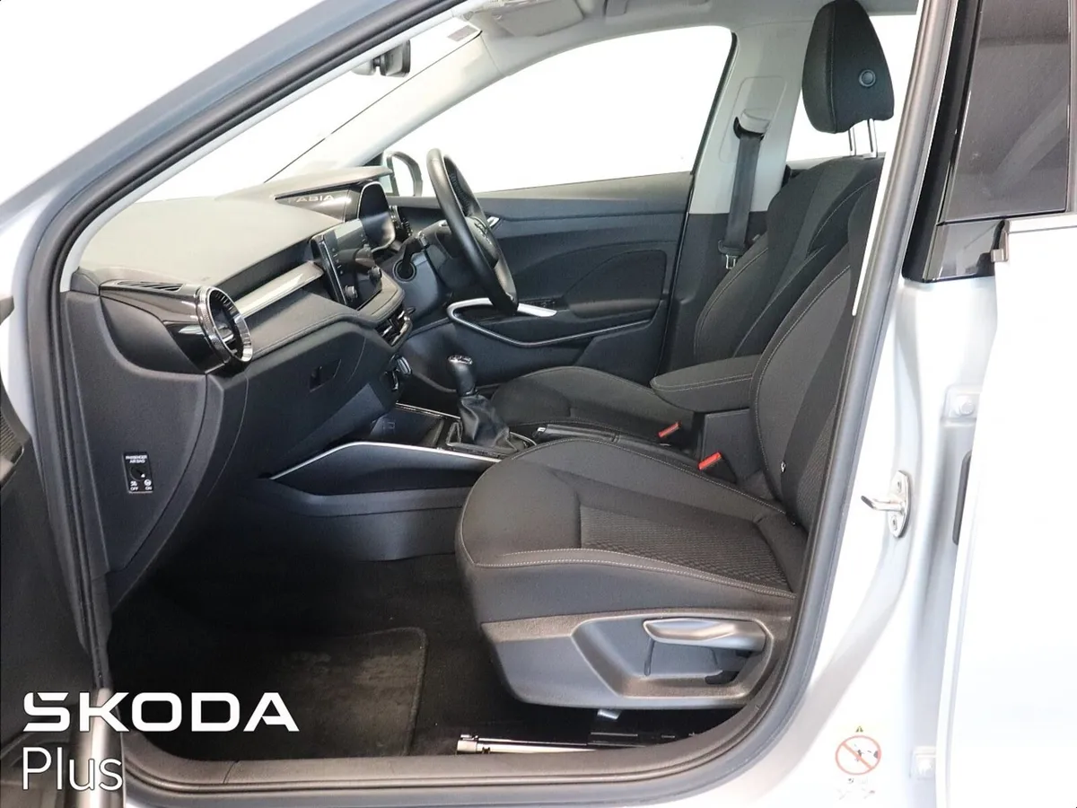 Skoda Fabia 1.0 TSI STYLE - Image 4
