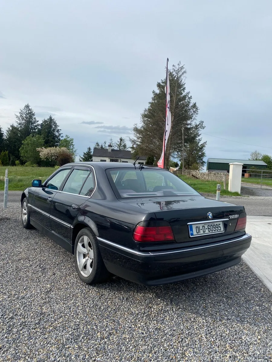 BMW e38 728i - Image 2