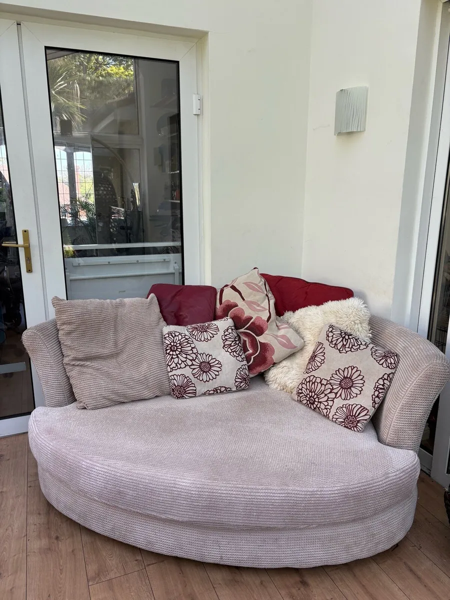 Couch - Image 1