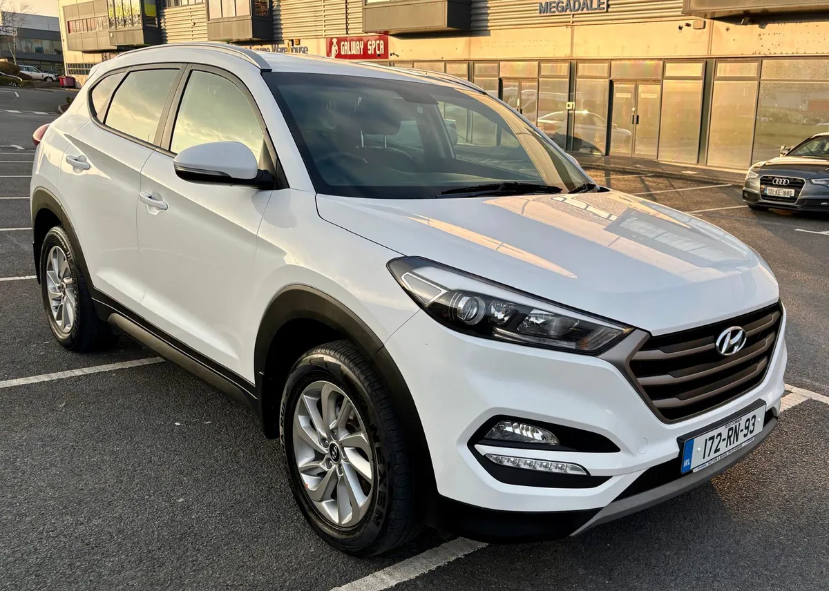 2017 HYUNDAI TUSCON EXECUTIVE NEW NCT - Image 3