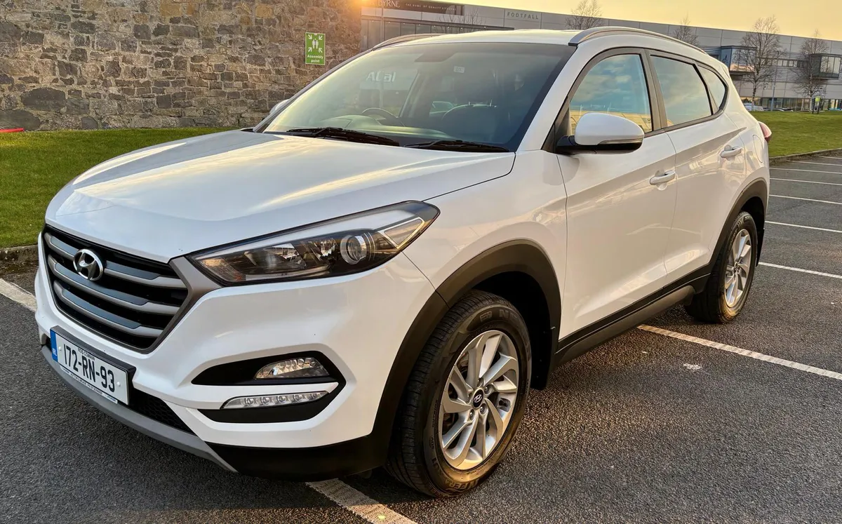 2017 HYUNDAI TUSCON EXECUTIVE NEW NCT - Image 4